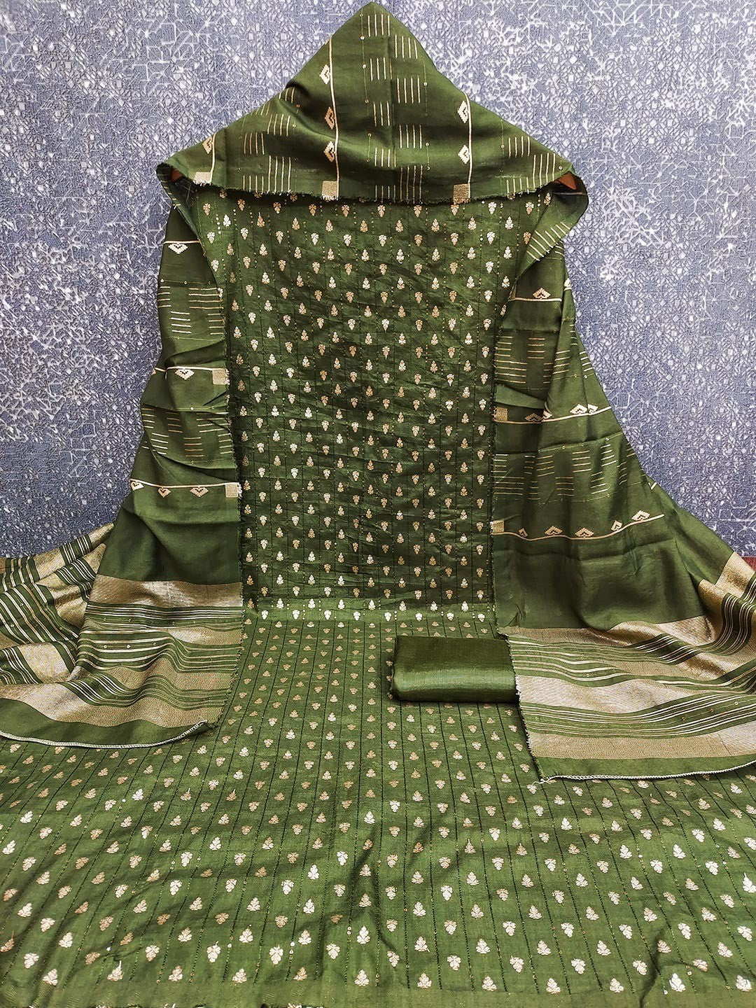 Green Zari Woven Chanderi Jacquard Fabric Dress Material for Graceful Ethnic Wear - Image 2