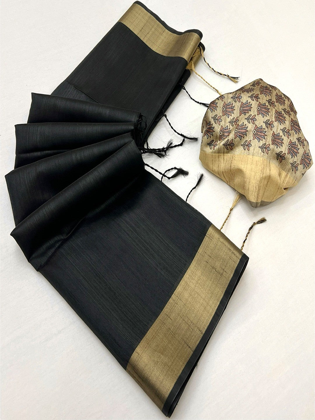 Elegant Black Tussar Silk Saree with Golden Border - Image 3