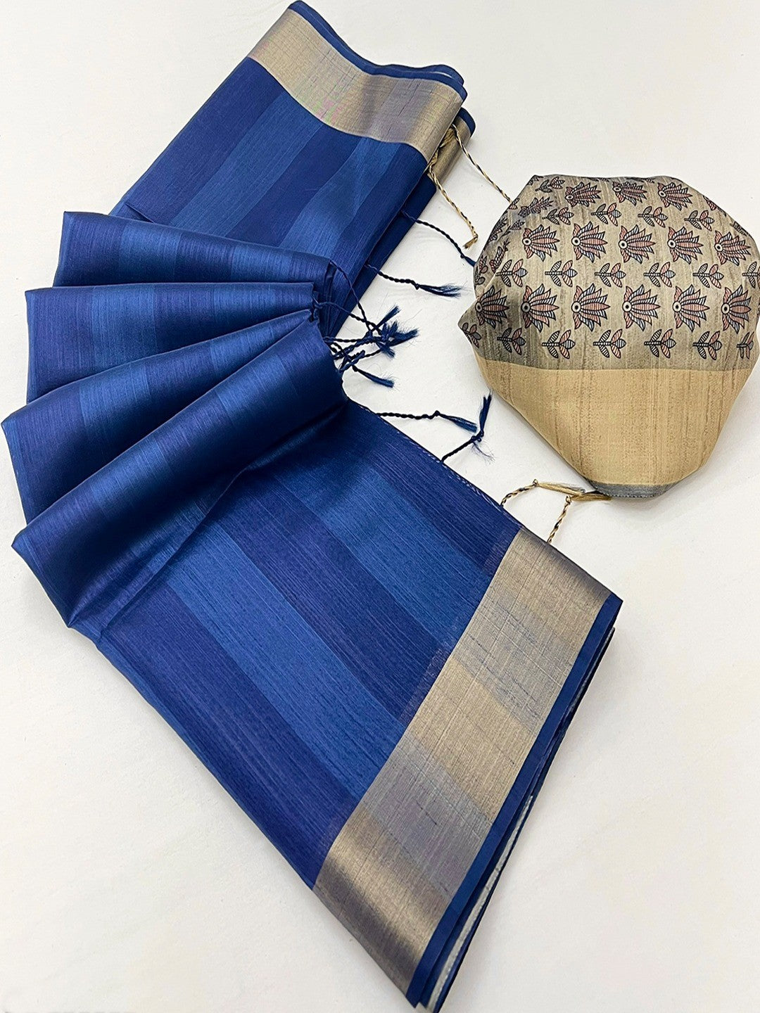 Elegant Blue Tussar Silk Saree with Golden Border - Image 3