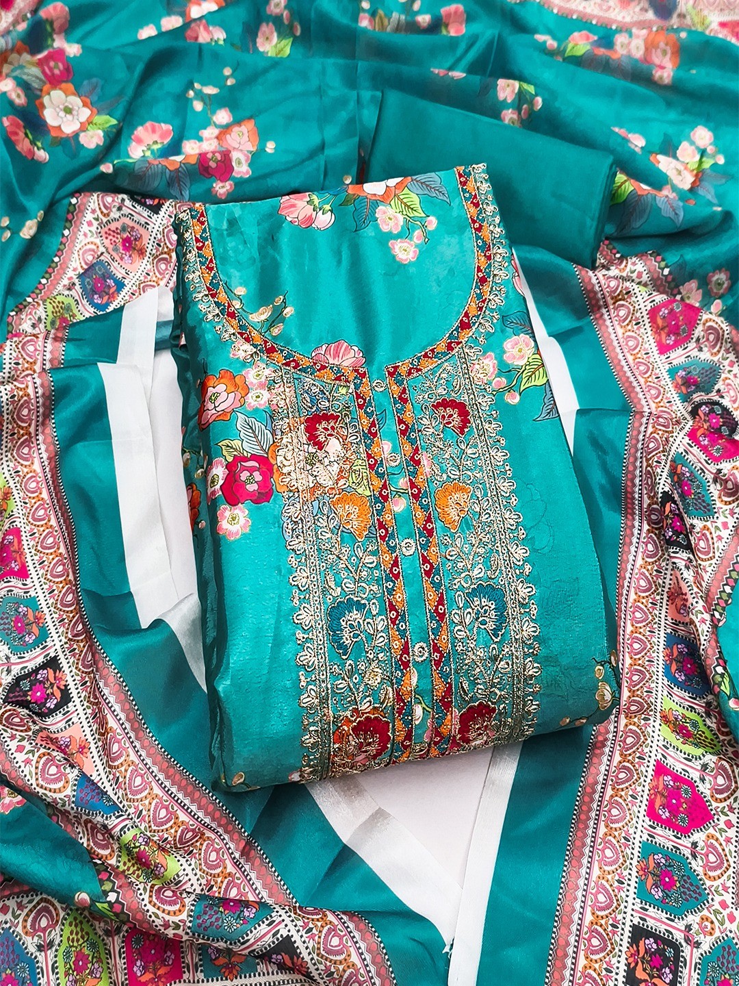 Teal Floral Digital Printed Chinon Dress Material Designed for Chic Ethnic Styling - Image 4