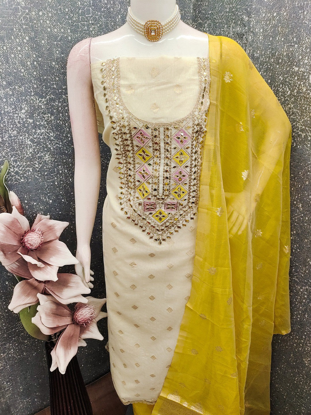 Cream & Mehendi Green Jacquard Dress Material Adorned with Classic Butti Weaving Work - Image 2