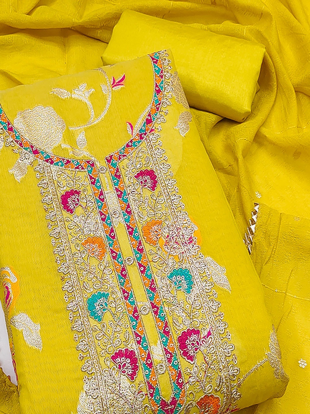 Yellow Elegant Modal Jacquard Dress Material Adorned with Intricate Zari Weaving - Image 4