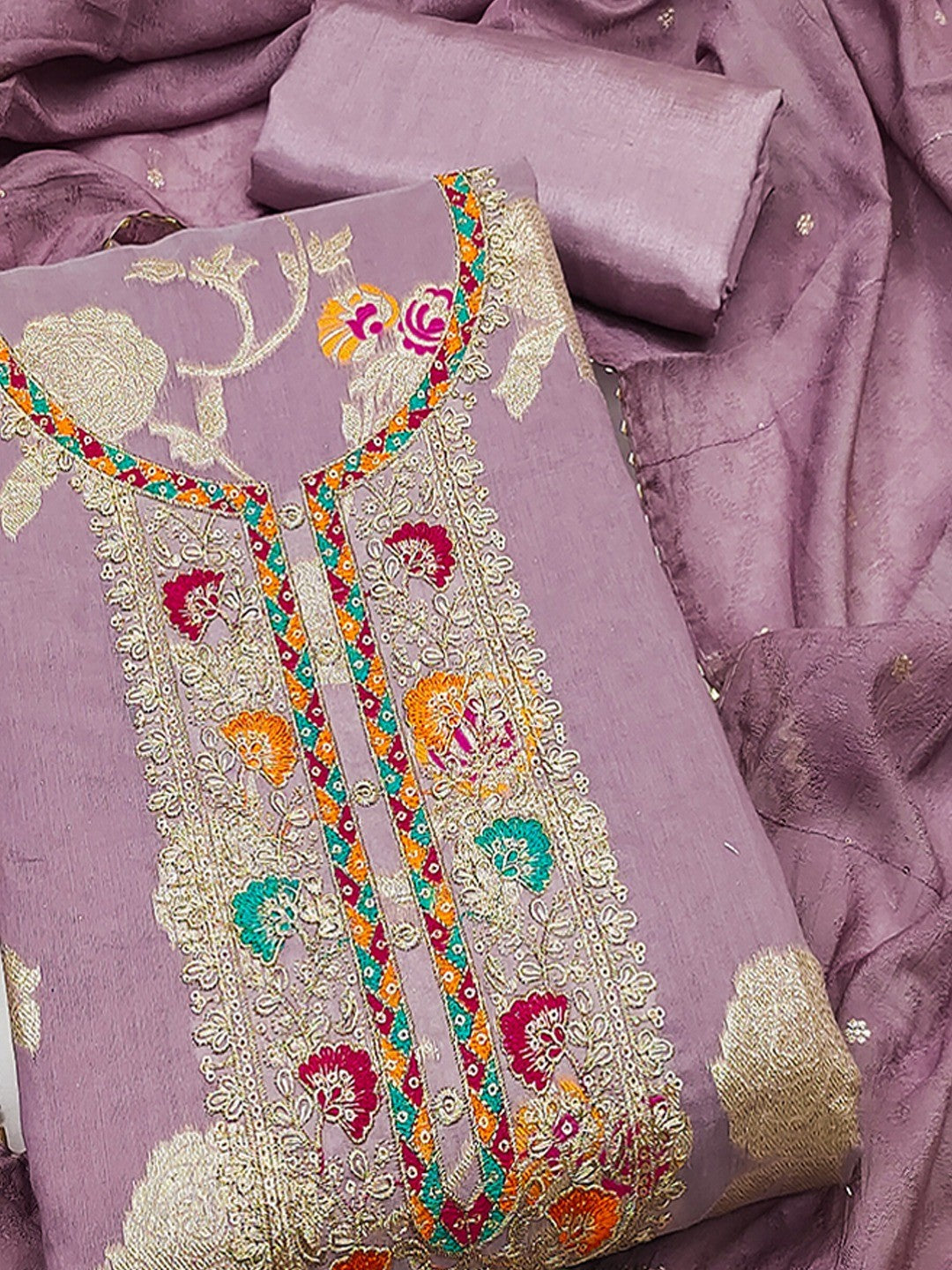 Mauve Elegant Modal Jacquard Dress Material Adorned with Intricate Zari Weaving - Image 2