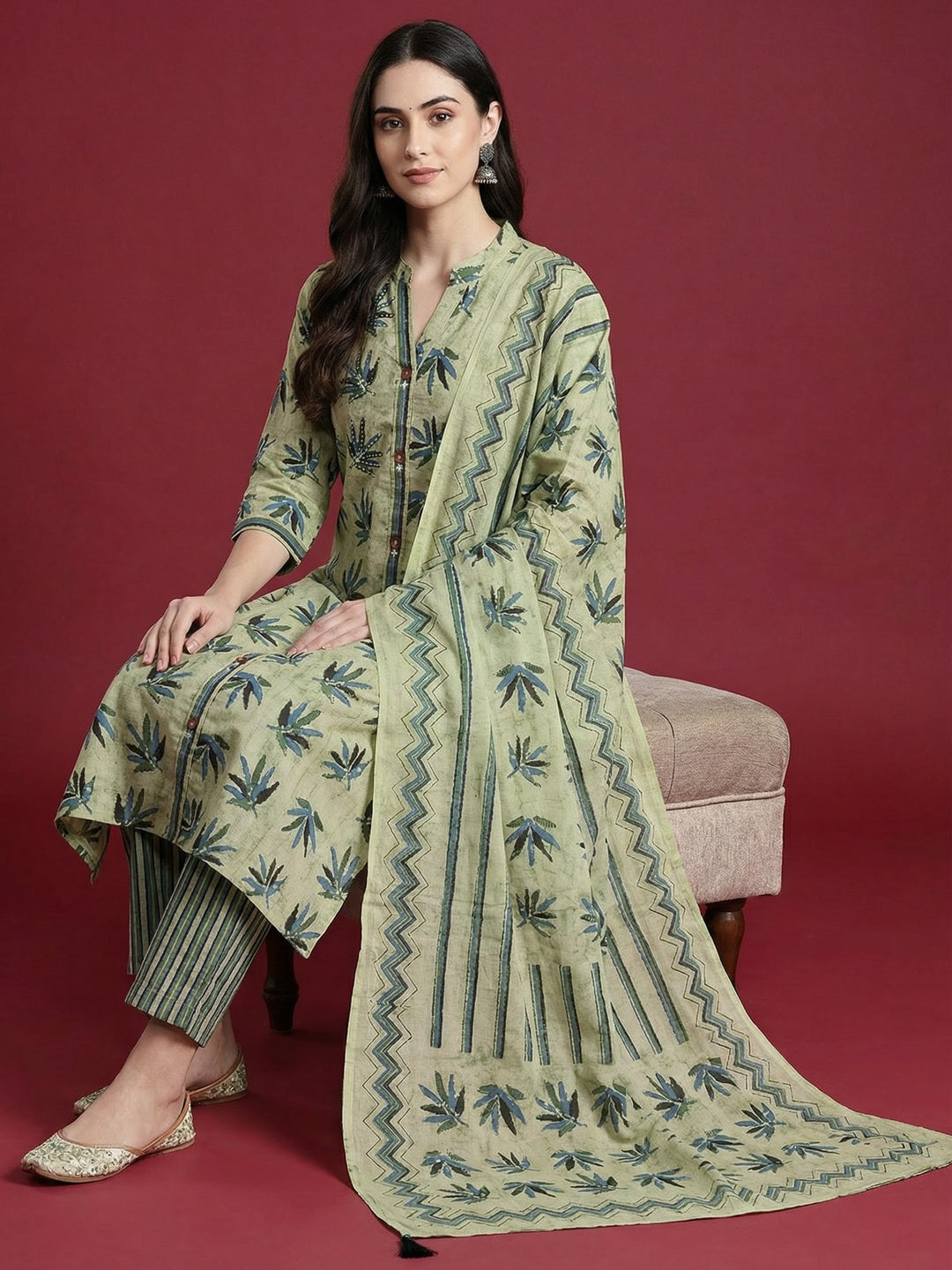 Blue Floral Printed Pure Cotton Straight Fit Salwar Suit - Image 2