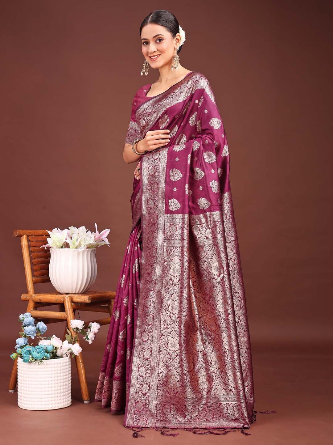 Elegant Purple Banarasi Silk Saree with Silver Zari Weaving - Image 2