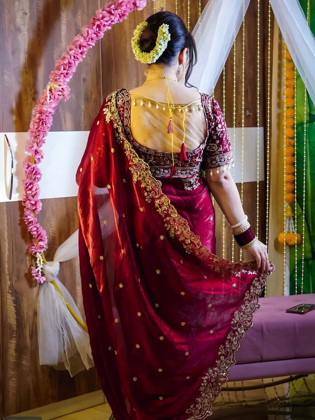 Luxurious Maroon Floral Zari & Thread Organza Satin Silk Saree With An Artistic Arco Cut Border - Image 3