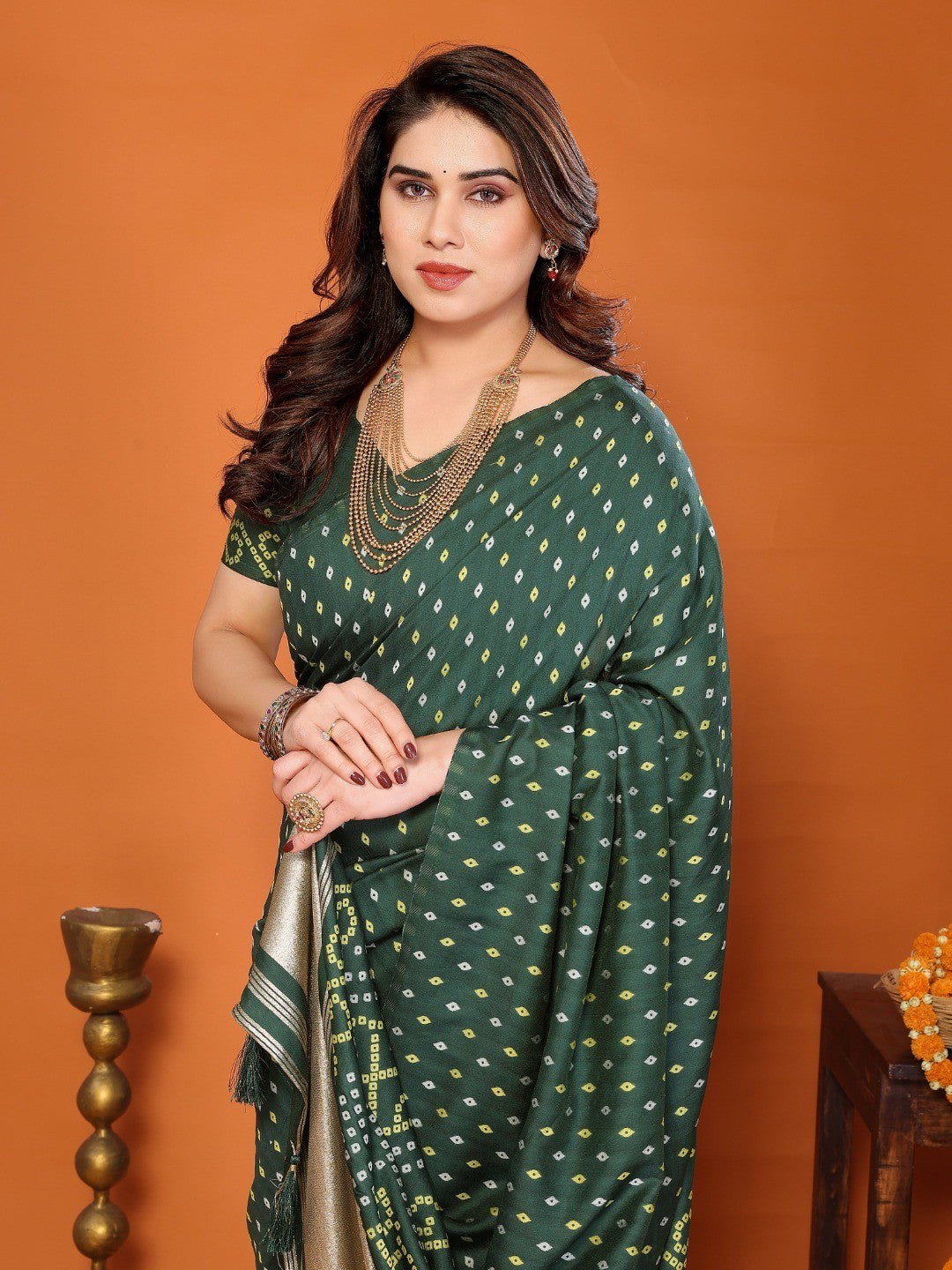 Timeless Green Cotton Silk Saree Showcasing Authentic Bandhani Print & Decorative Tassel Pallu - Image 3