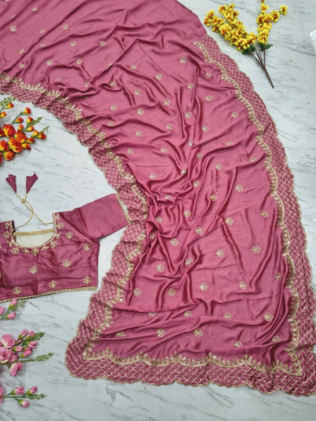 Pink Floral Design Vichitra Silk Saree Featuring Intricate Thread & Sequins Embroidery - Image 5