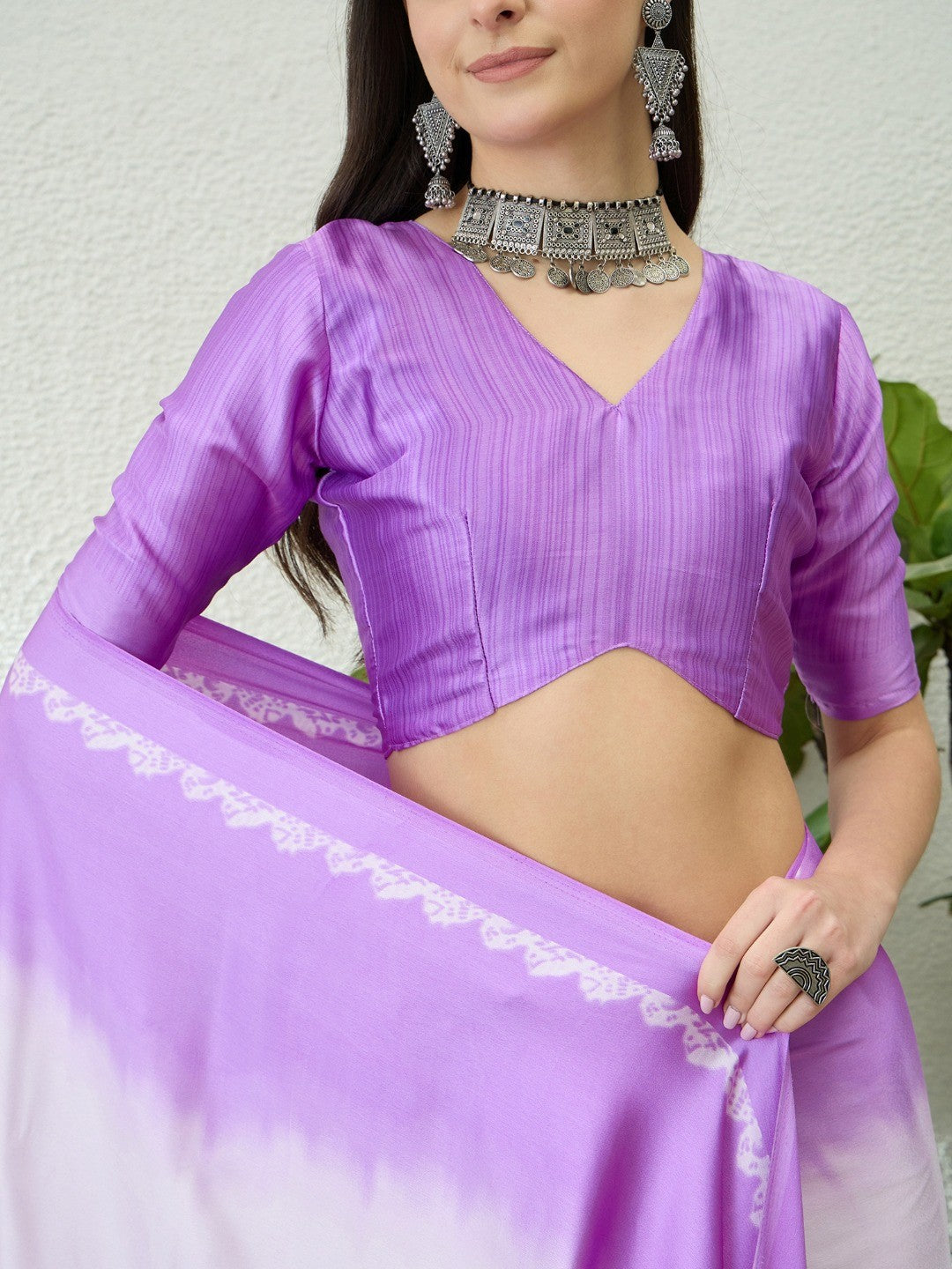 Classic Lavender Bandhani Printed Satin Ombre Saree With A Beautifully Finished Tassel Pallu - Image 3