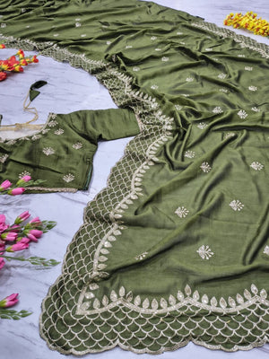Green Floral Design Vichitra Silk Saree Featuring Intricate Thread & Sequins Embroidery - Image 2