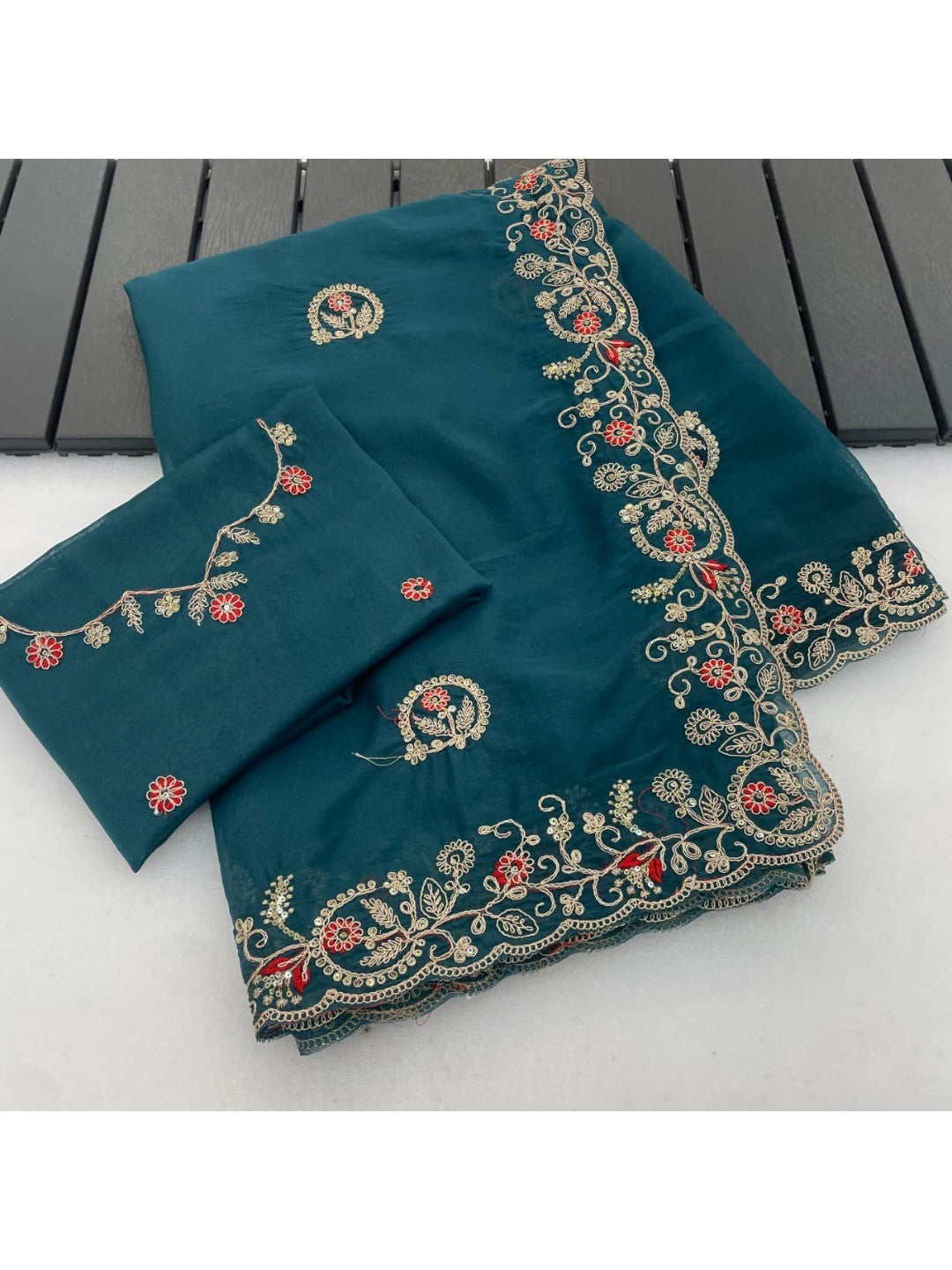 Elegant Teal Floral Cording Embroidered Georgette Saree Highlighted With Shimmering Sequins - Image 4