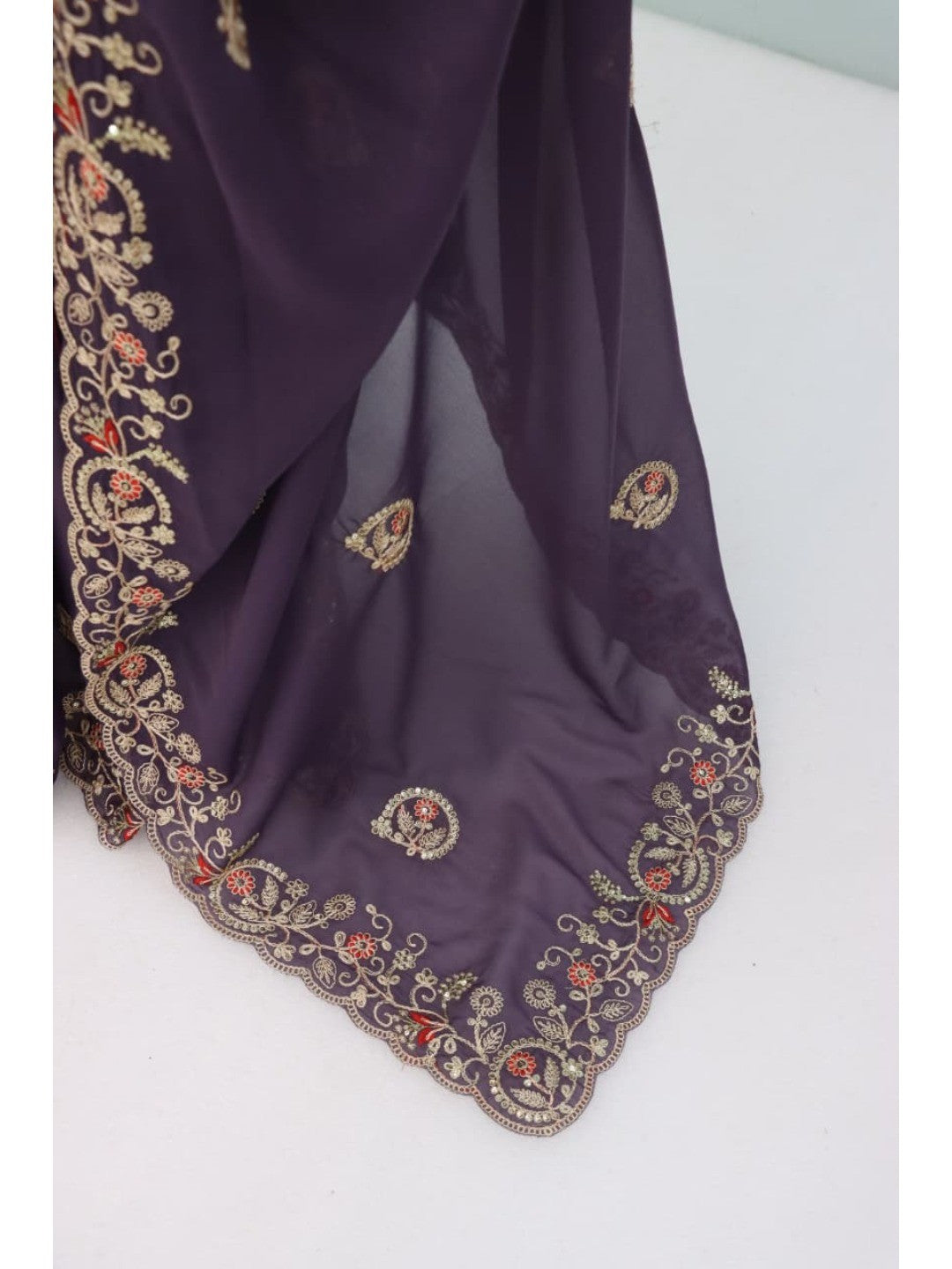 Elegant Purple Floral Cording Embroidered Georgette Saree Highlighted With Shimmering Sequins - Image 9