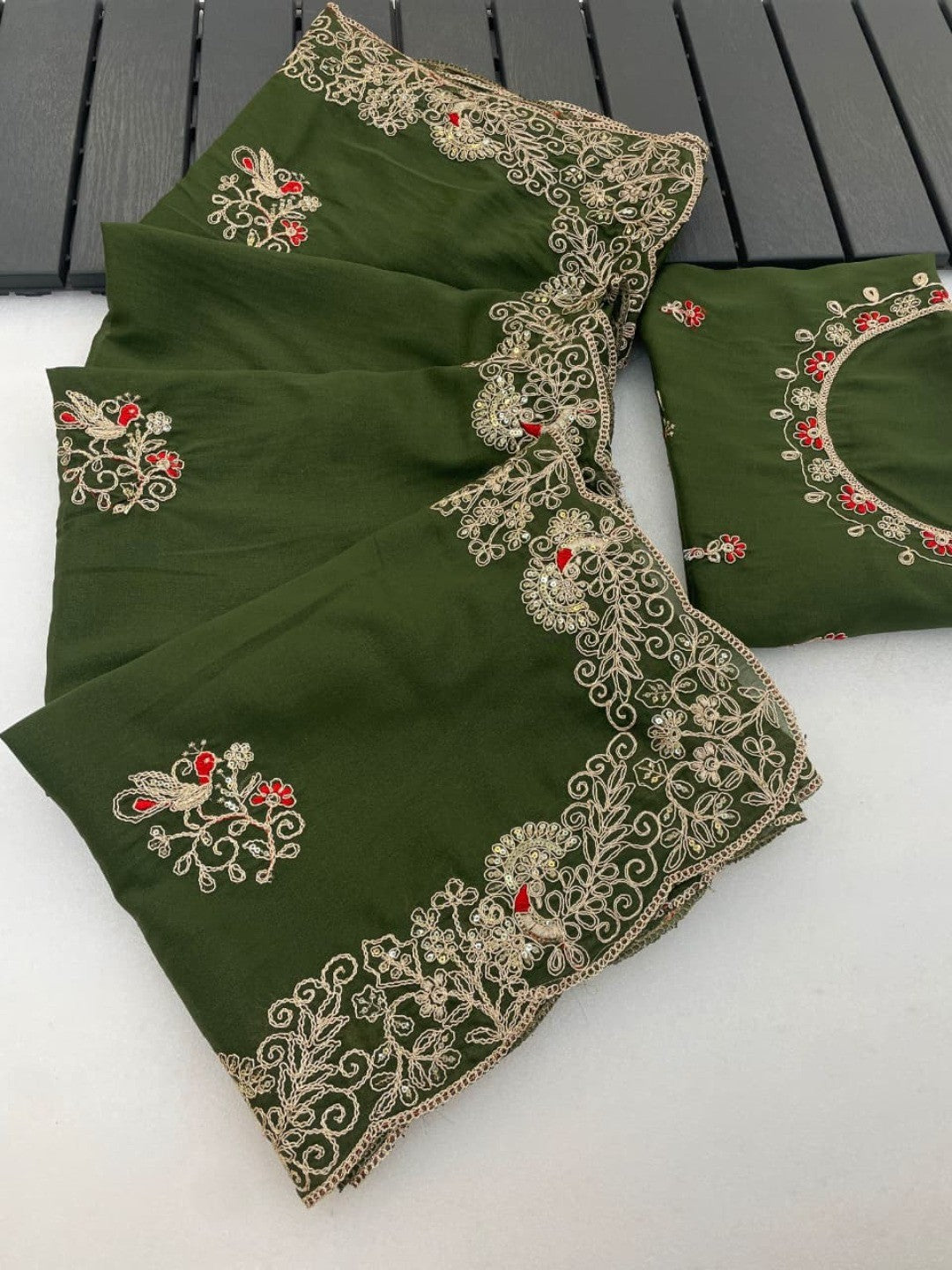Classic Mehendi Green Floral Design Georgette Saree Featuring Fine Cording Embroidery & Sequins Work - Image 4