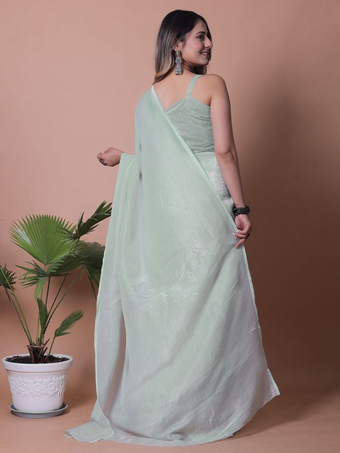 Mint Green Solid Chiffon Saree Perfect for Parties & Festive Occasions - Image 5