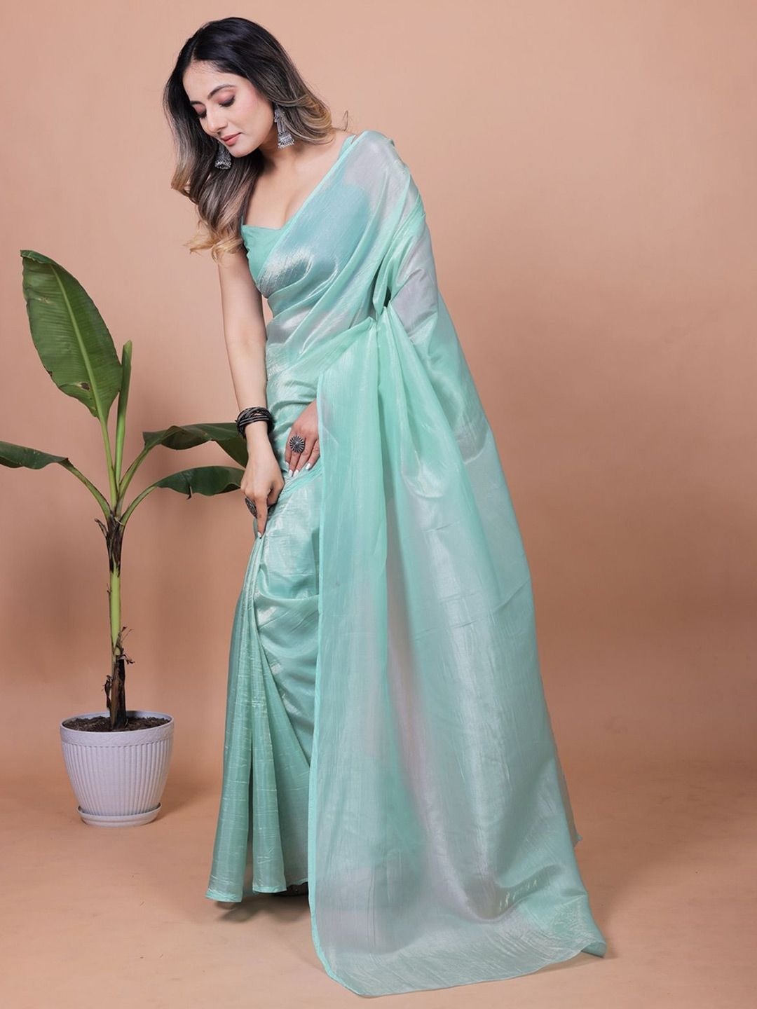 Sea Green Solid Chiffon Saree Perfect for Parties & Festive Occasions - Image 5