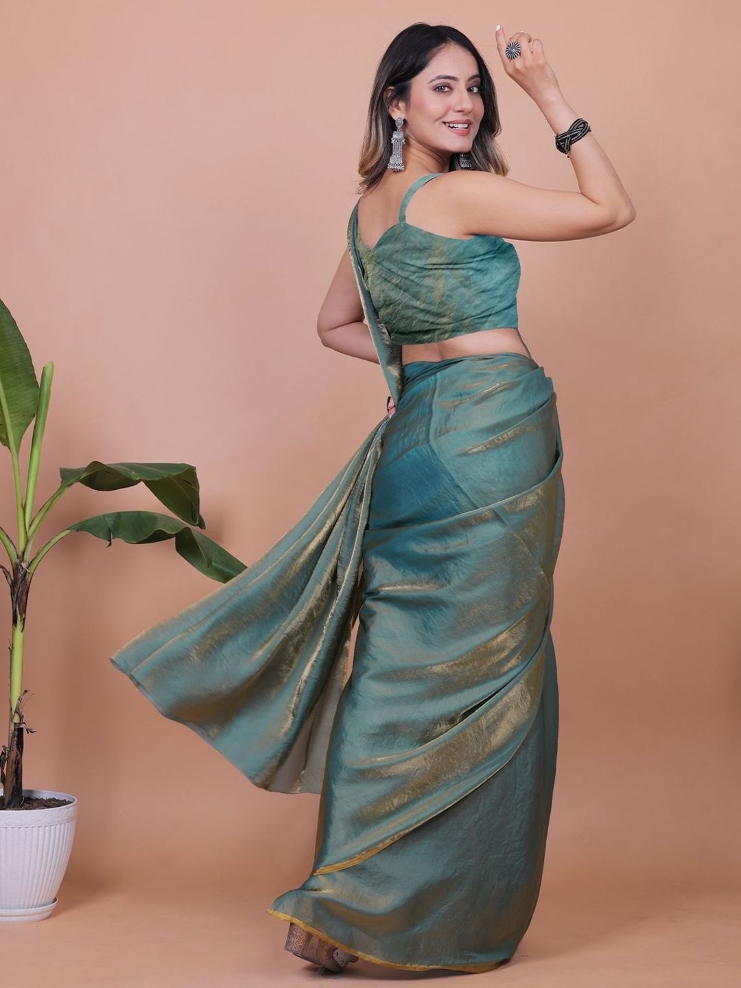 Teal Green Solid Chiffon Saree Perfect for Parties & Festive Occasions - Image 4