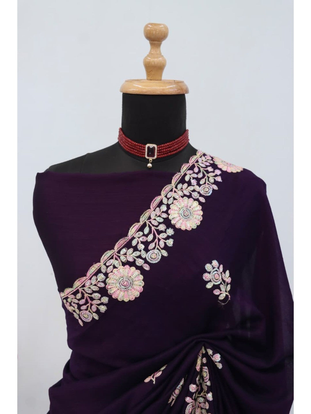 Luxurious Purple Floral Vichitra Silk Saree Embellished With Thread Embroidery & Sequins Work - Image 8