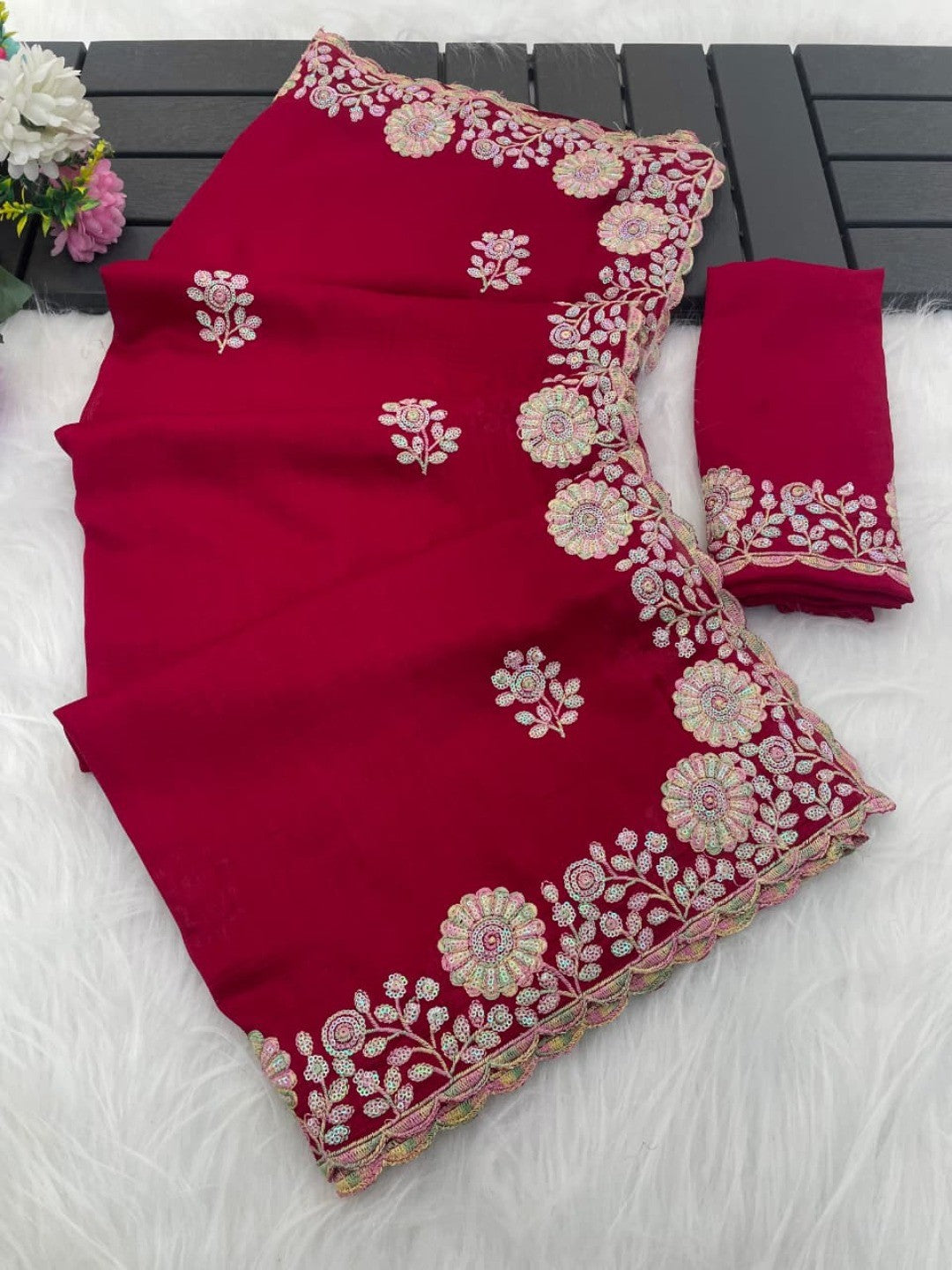 Luxurious Pink Floral Vichitra Silk Saree Embellished With Thread Embroidery & Sequins Work - Image 2