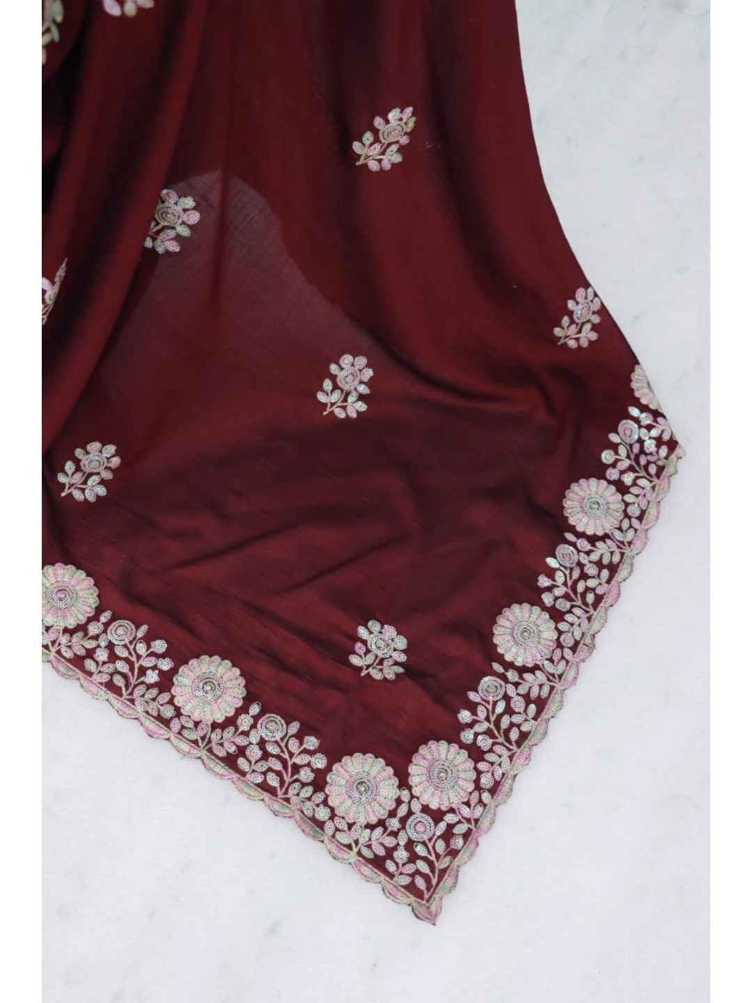 Luxurious Maroon Floral Vichitra Silk Saree Embellished With Thread Embroidery & Sequins Work - Image 4