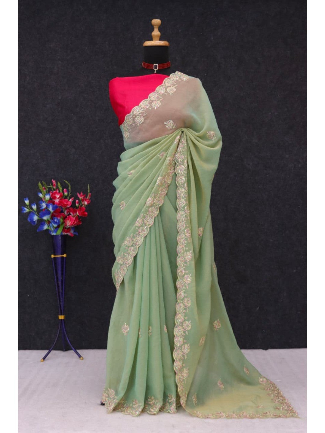 Charming Green Floral Silk Blend Saree Enhanced With Thread Embroidery & Subtle Sequins Work - Image 3