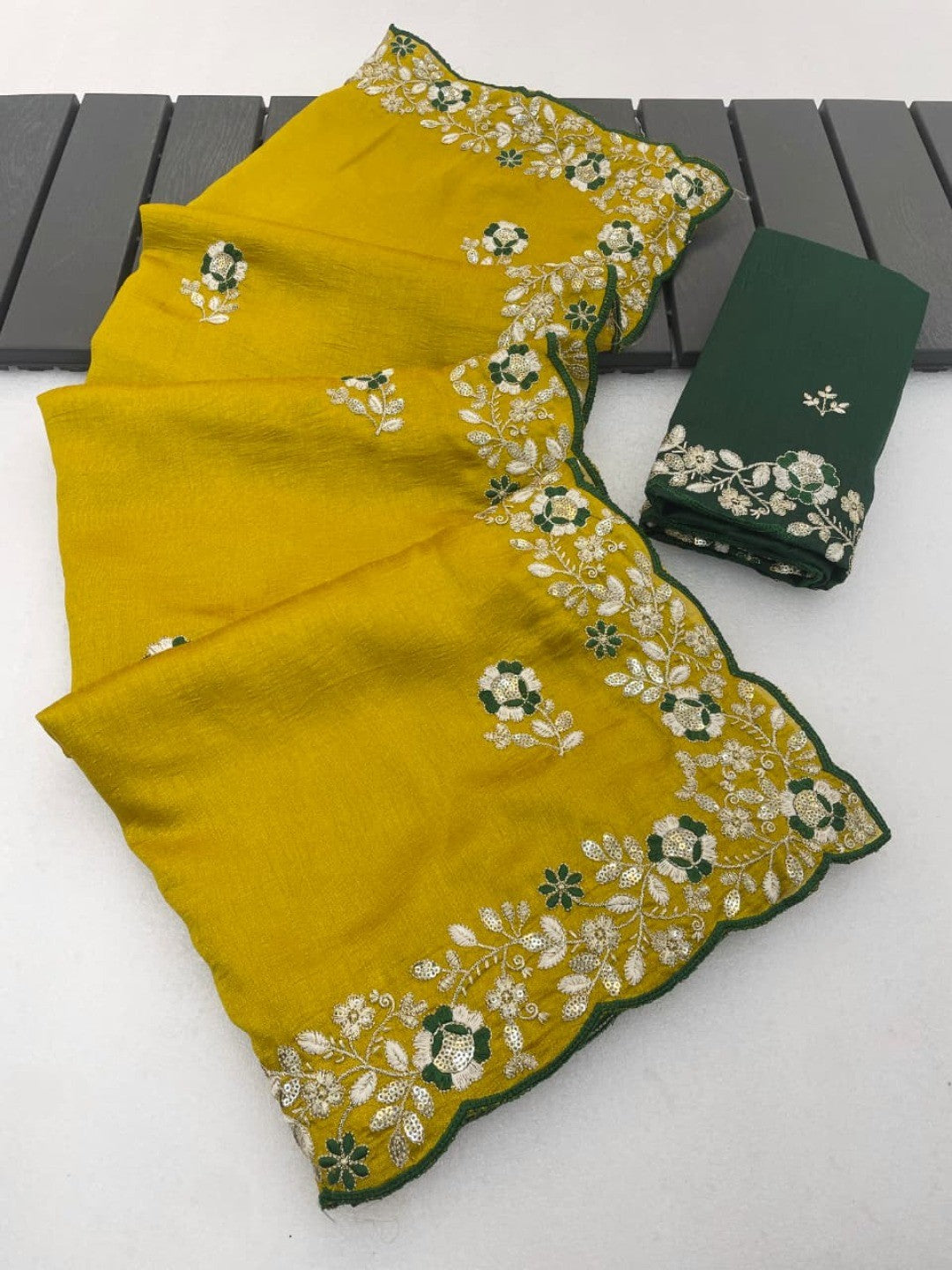 Designer Mustard Vichitra Silk Saree with Artistic Embroidered Border for Timeless Ethnic Elegance - Image 3