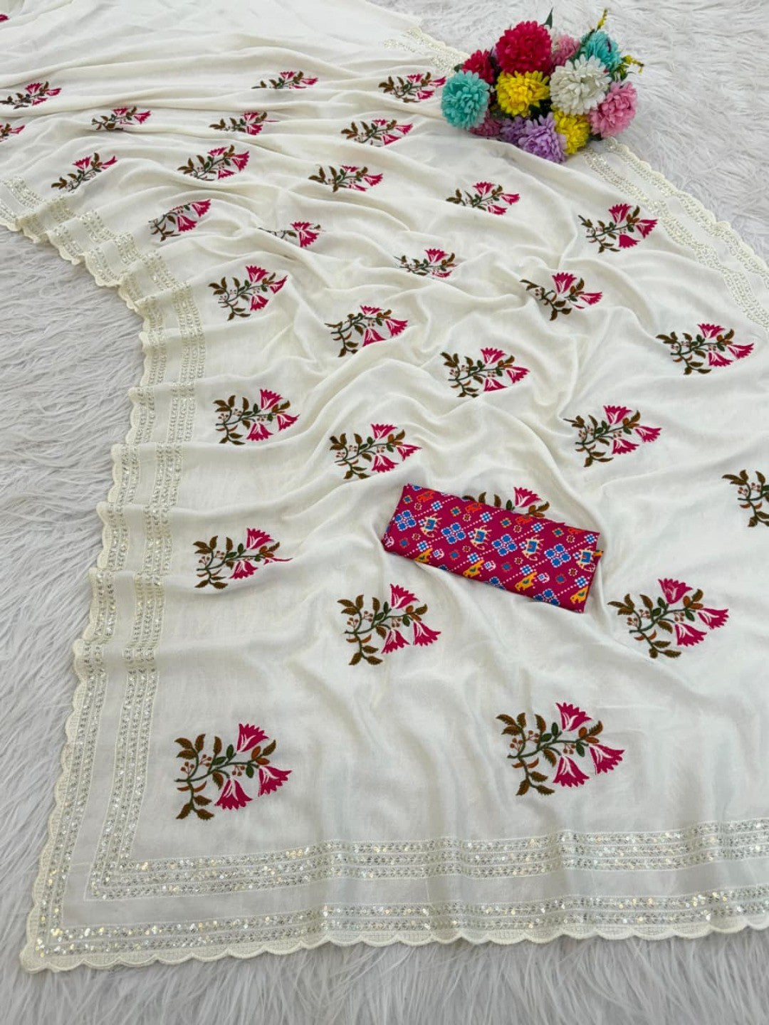 Offwhite Vichitra Silk Saree with Artistic Floral Embroidery and Rich Silk Texture - Image 8