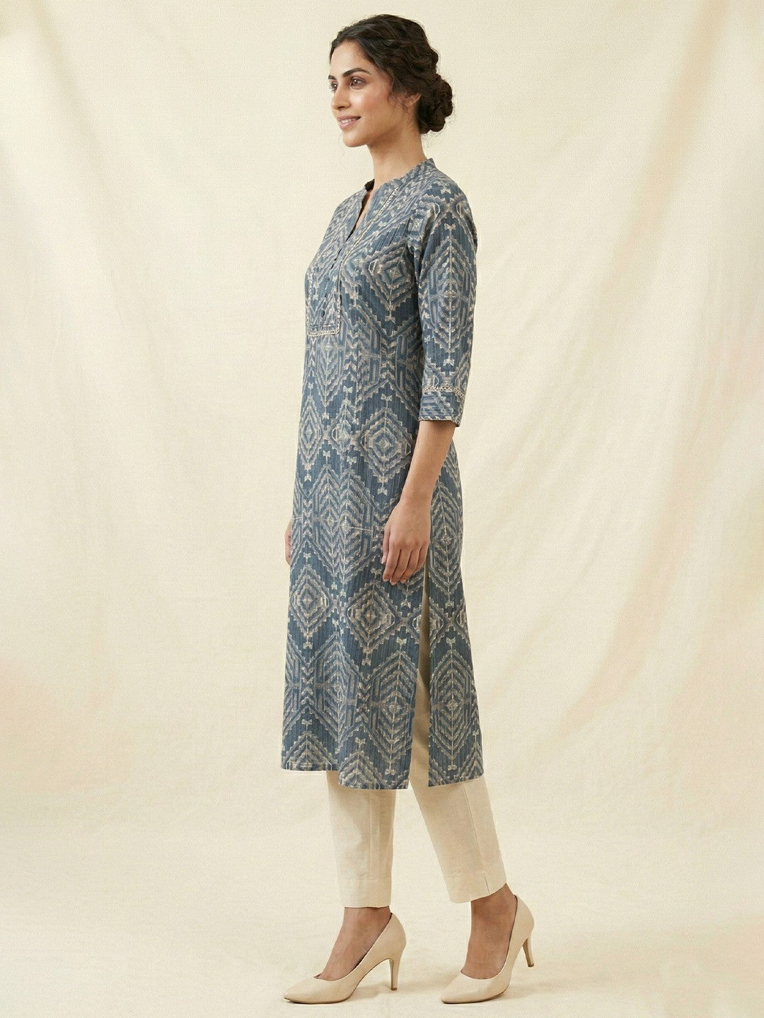 Blue Pure Cotton Kurti Featuring Modern Geometric Print and Breathable Fabric - Image 3