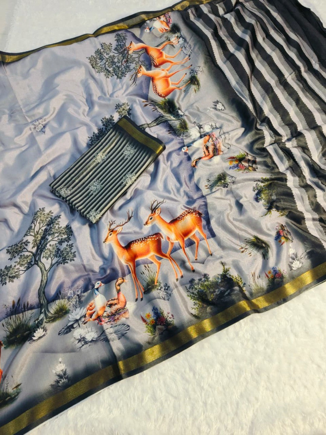 Premium Grey Digital Deer Motif Printed Mulmul Cotton Saree With Delicate Zari Border - Image 2
