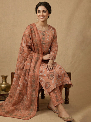 Peach Floral Printed Pure Cotton Salwar Suit with Dupatta for Timeless Ethnic Elegance - Image 2