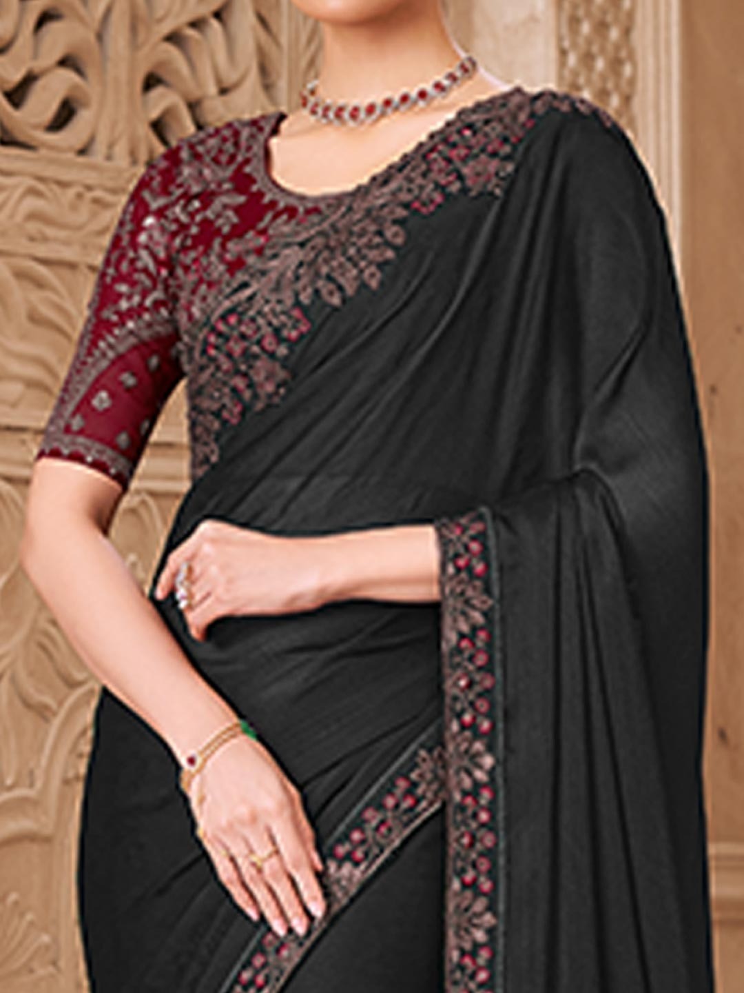 Black Georgette Saree Featuring Detailed Embroidered Border - Image 5