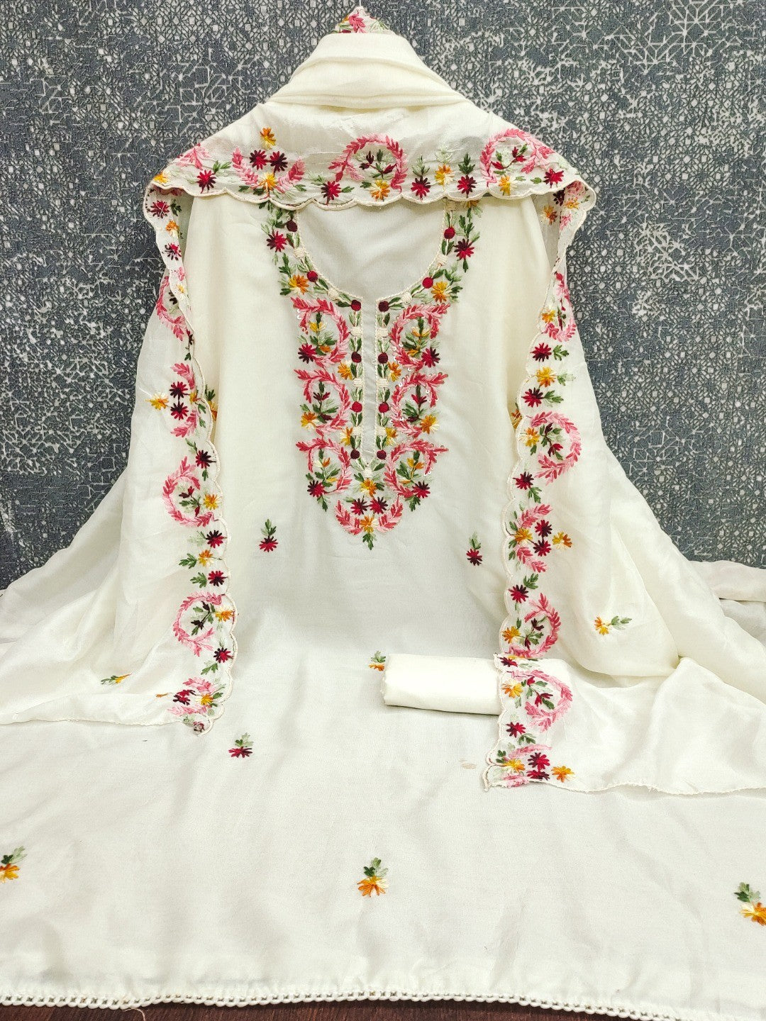 Cream Vichitra Silk Embroidered Dress Material with Dupatta - Image 5