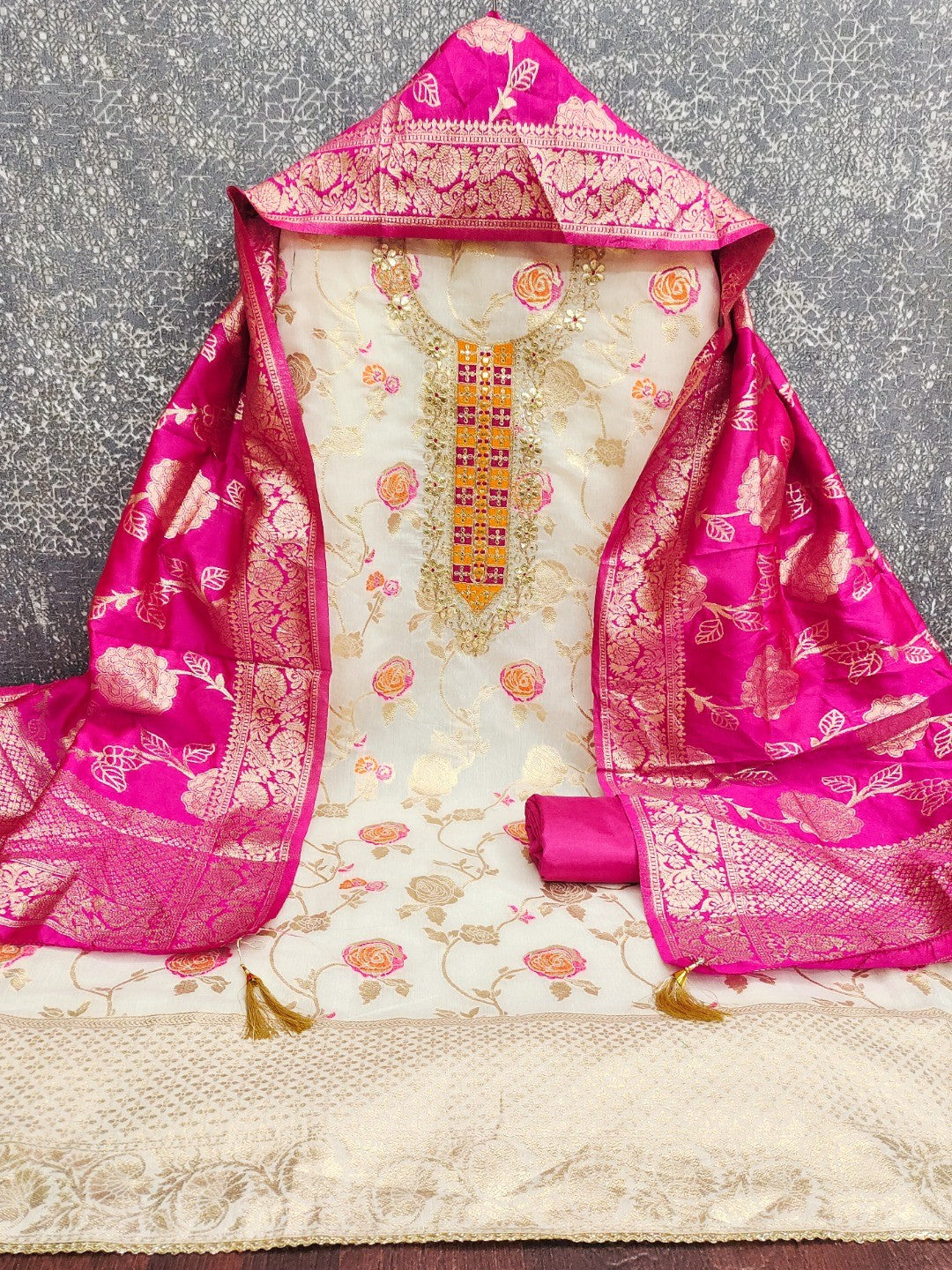 Cream Jacquard Suit Fabric with Ornate Pink Banarasi Dupatta for Festive Occasions. - Image 3