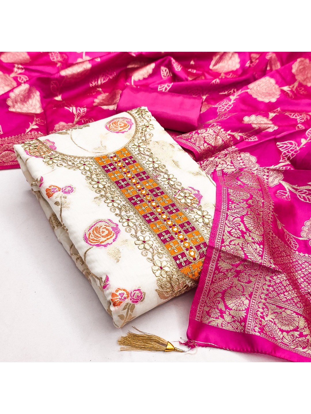 Cream Jacquard Suit Fabric with Ornate Pink Banarasi Dupatta for Festive Occasions. - Image 4