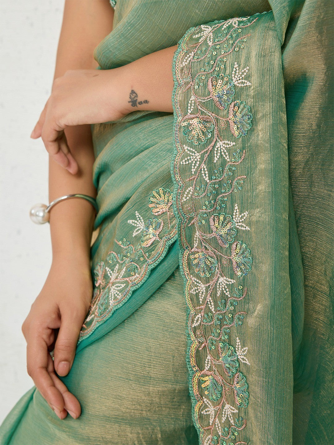 Elegant Sea Green Floral Thread & Zari Embroidered Chiffon Velvet Saree With Shimmering Sequins - Image 9
