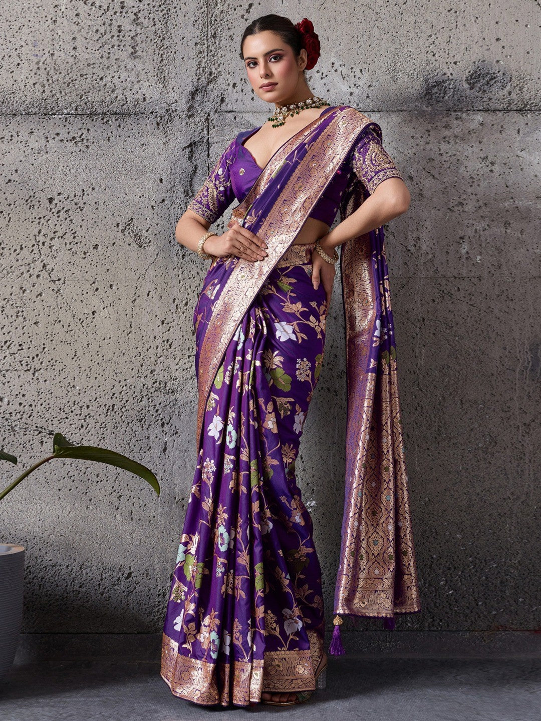 Purple Floral Weaving Banarasi Silk Saree With Fine Piping & Classy Tassels On The Corners - Image 1