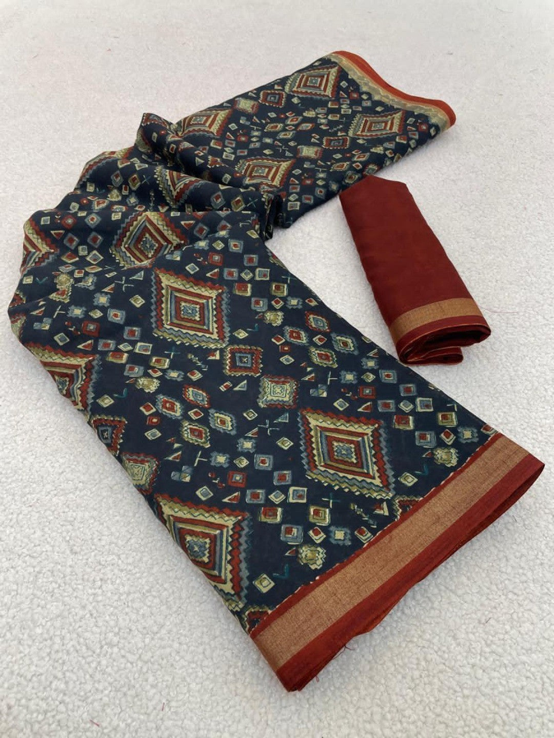 Traditional Blue Chanderi Silk Saree with Detailed Geometric Print Pattern - Image 2