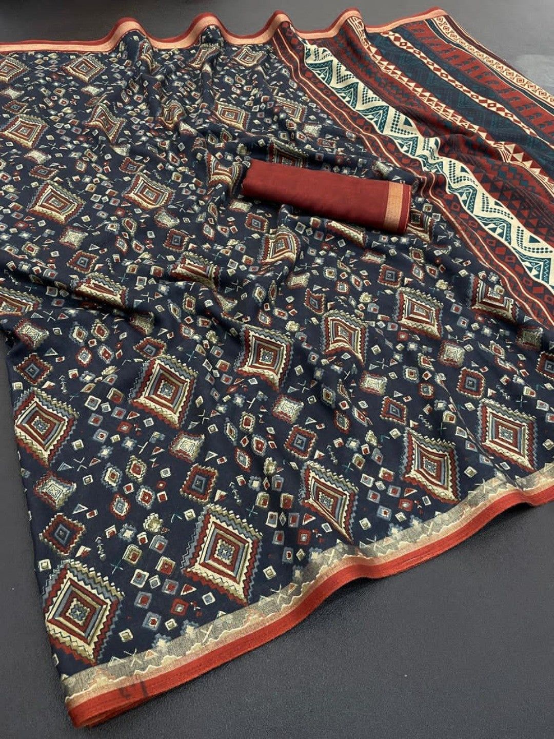 Traditional Blue Chanderi Silk Saree with Detailed Geometric Print Pattern - Image 3