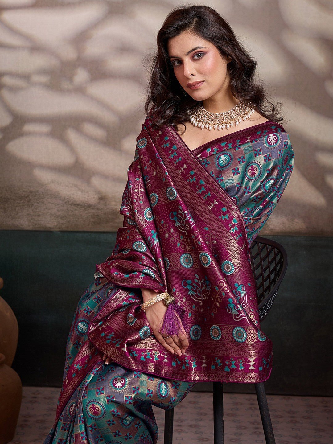 Graceful Turquoise & Wine Floral Zari Meenakari Weaving Art Silk Saree With Elegant Tassel Pallu - Image 3