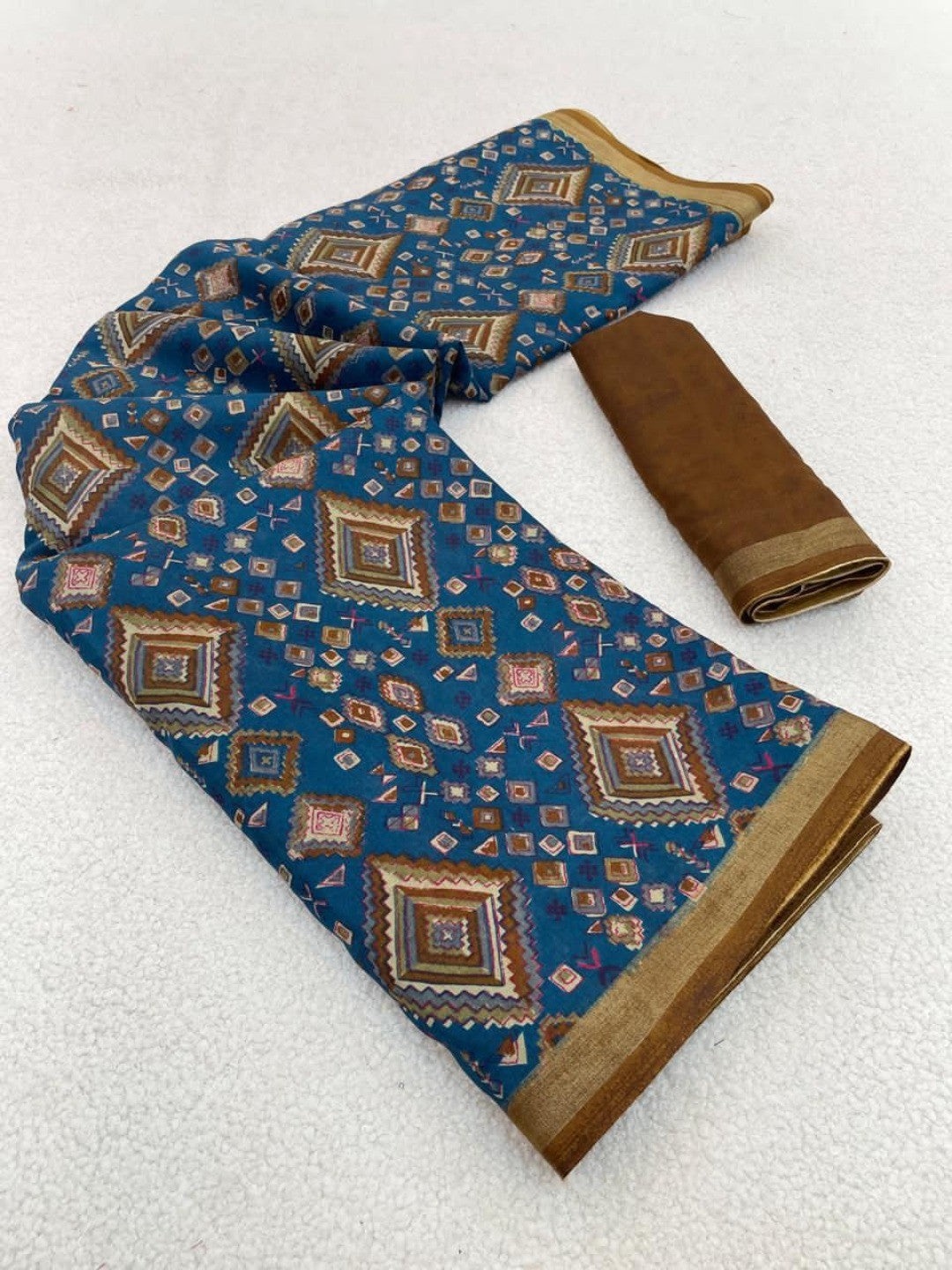 Traditional Teal Chanderi Silk Saree with Detailed Geometric Print Pattern - Image 3