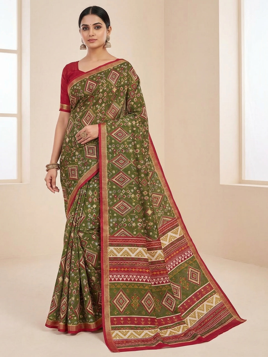 Traditional Green Chanderi Silk Saree with Detailed Geometric Print Pattern - Image 1