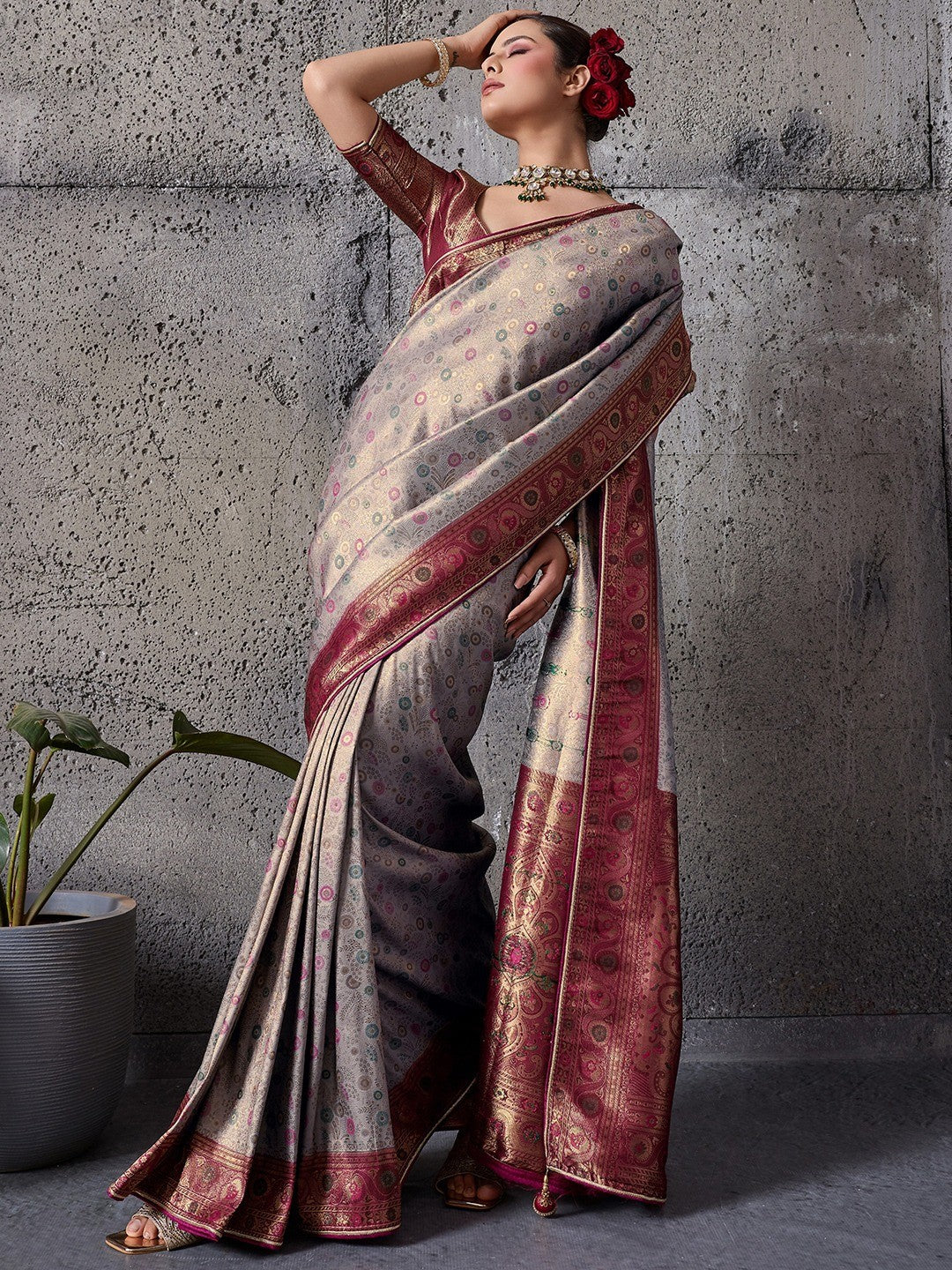 Elegant Grey Kanjivaram Silk Saree with Meenakari Weave & Maroon Border - Image 5
