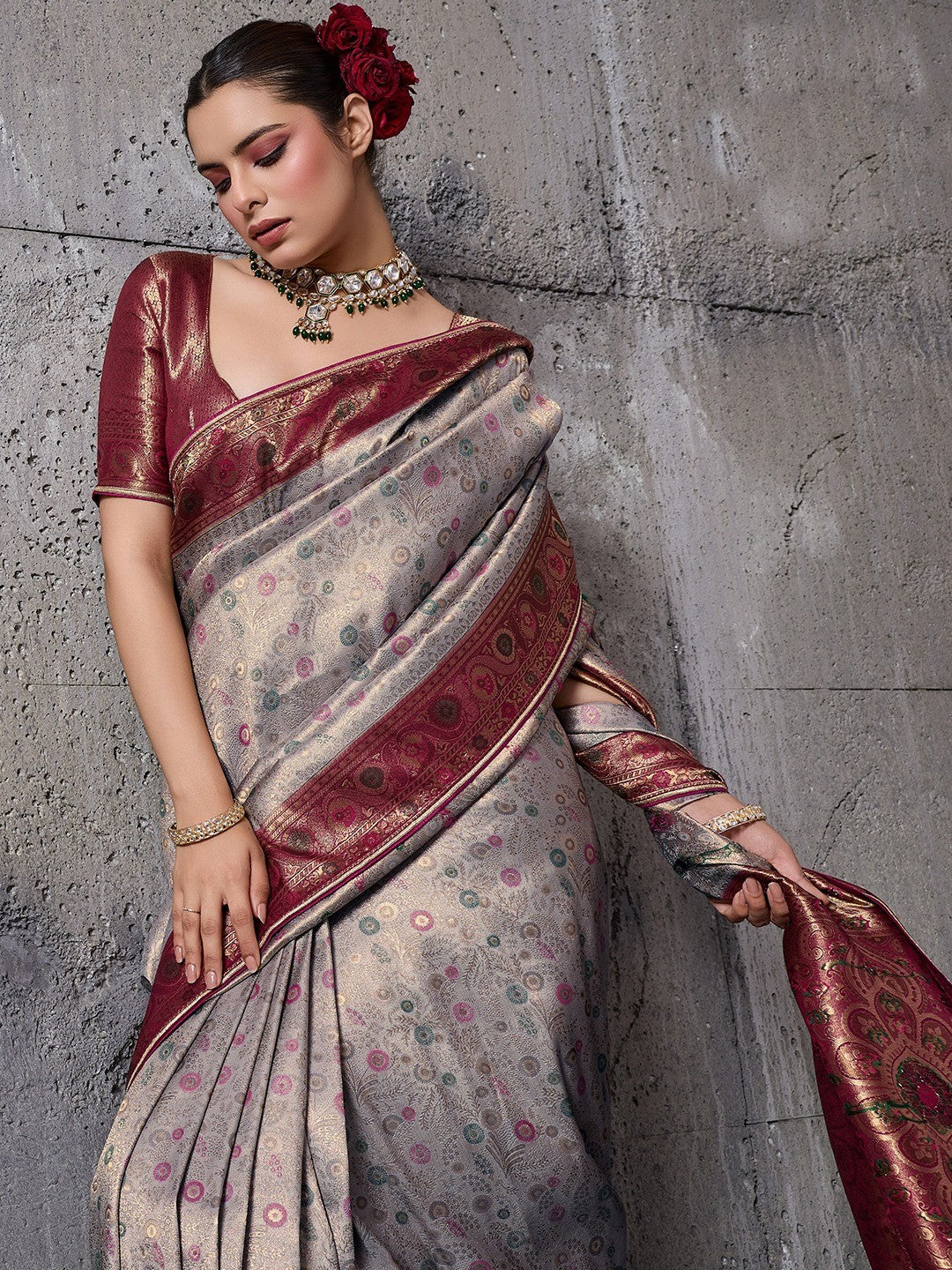 Elegant Grey Kanjivaram Silk Saree with Meenakari Weave & Maroon Border - Image 6