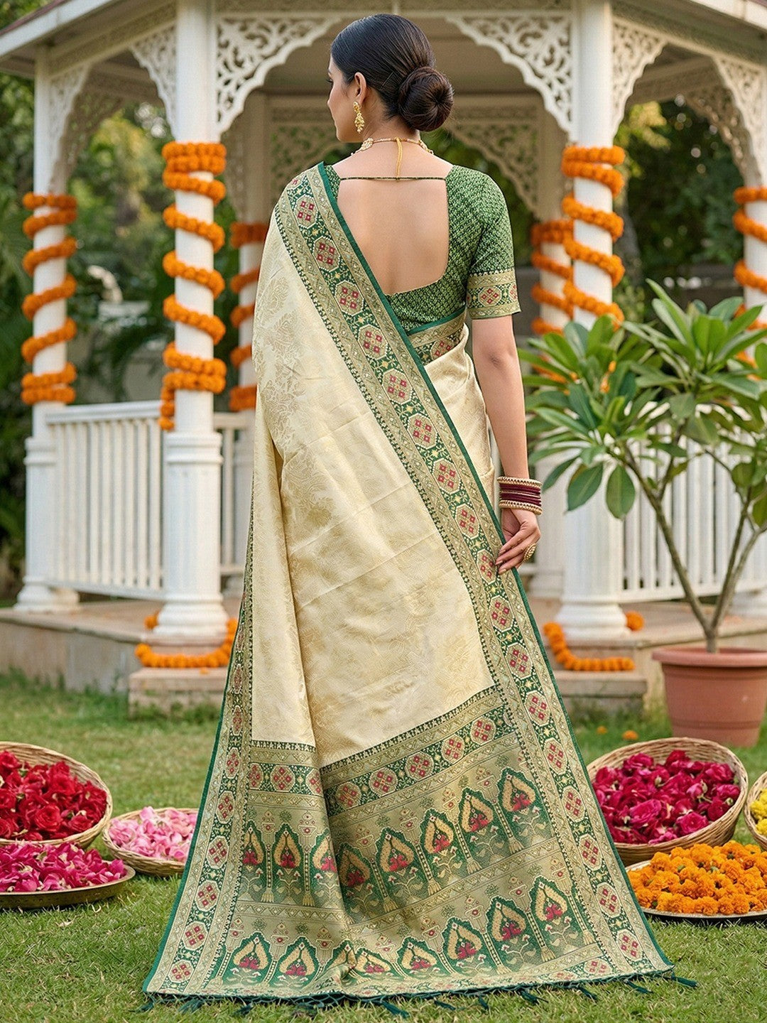 Beige Silk Blend Saree with Rich Green Border for Ethnic Look - Image 3