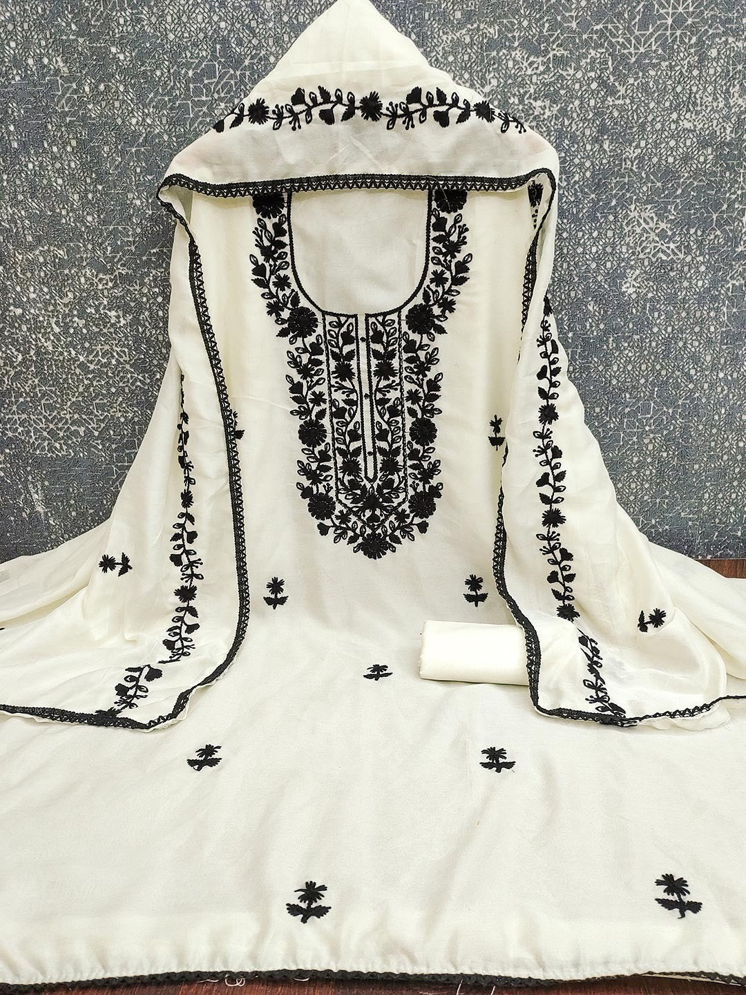Cream Vichitra Silk Dress Material With Floral Embroidery & Delicate Sequins & Beads Work - Image 3