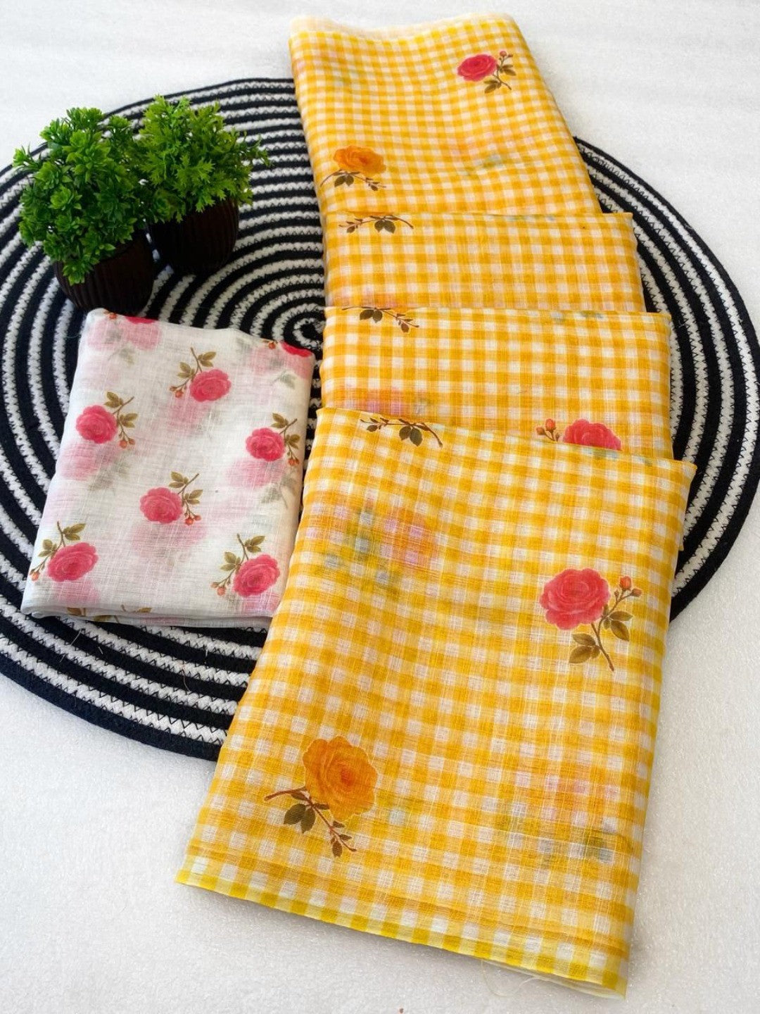Yellow Checked Linen Saree with Floral Print and Tassels - Image 3