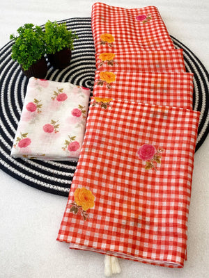 Red Lightweight Linen Saree with Floral Motifs - Image 2