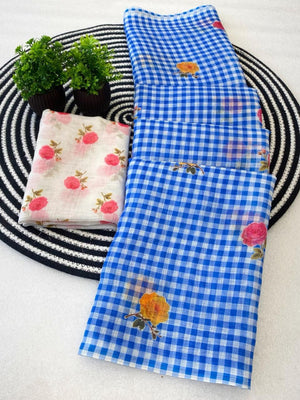 Lightweight Blue Linen Saree with Elegant Checked Pattern and Floral Detailing - Image 2