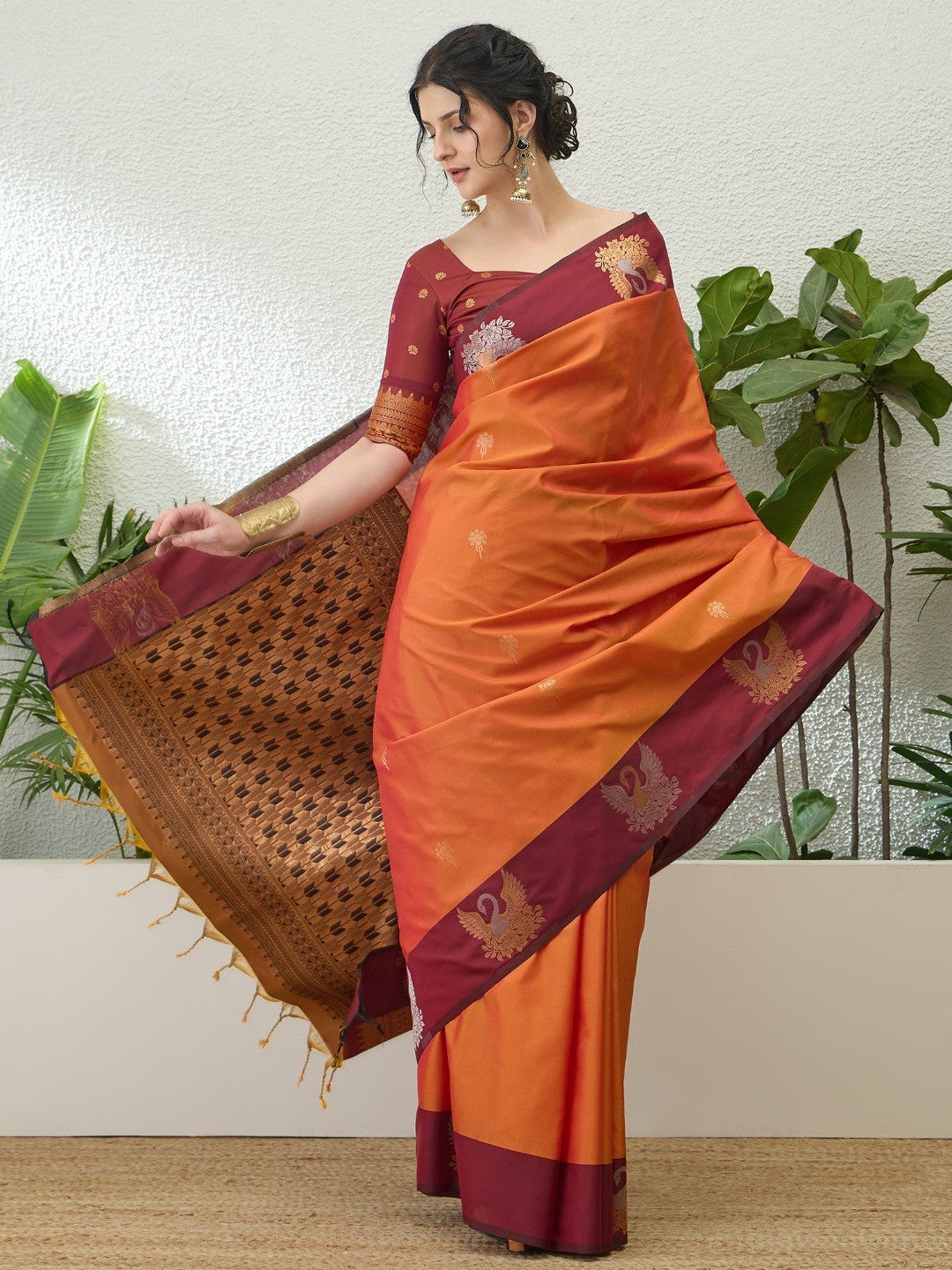 Elegant Orange Handloom Silk Saree with Maroon Border - Image 6