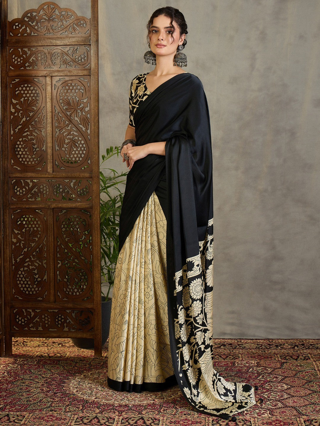 Ethnic Black Satin Saree with Detailed Kalamkari Printed Design - Image 7