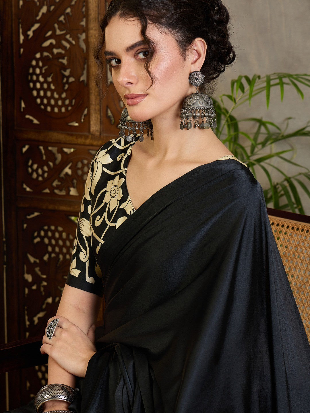 Ethnic Black Satin Saree with Detailed Kalamkari Printed Design - Image 6